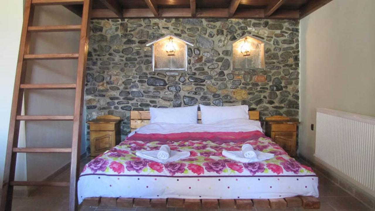 Ihnilatis Bed and Breakfast Kerkíni Værelse billede