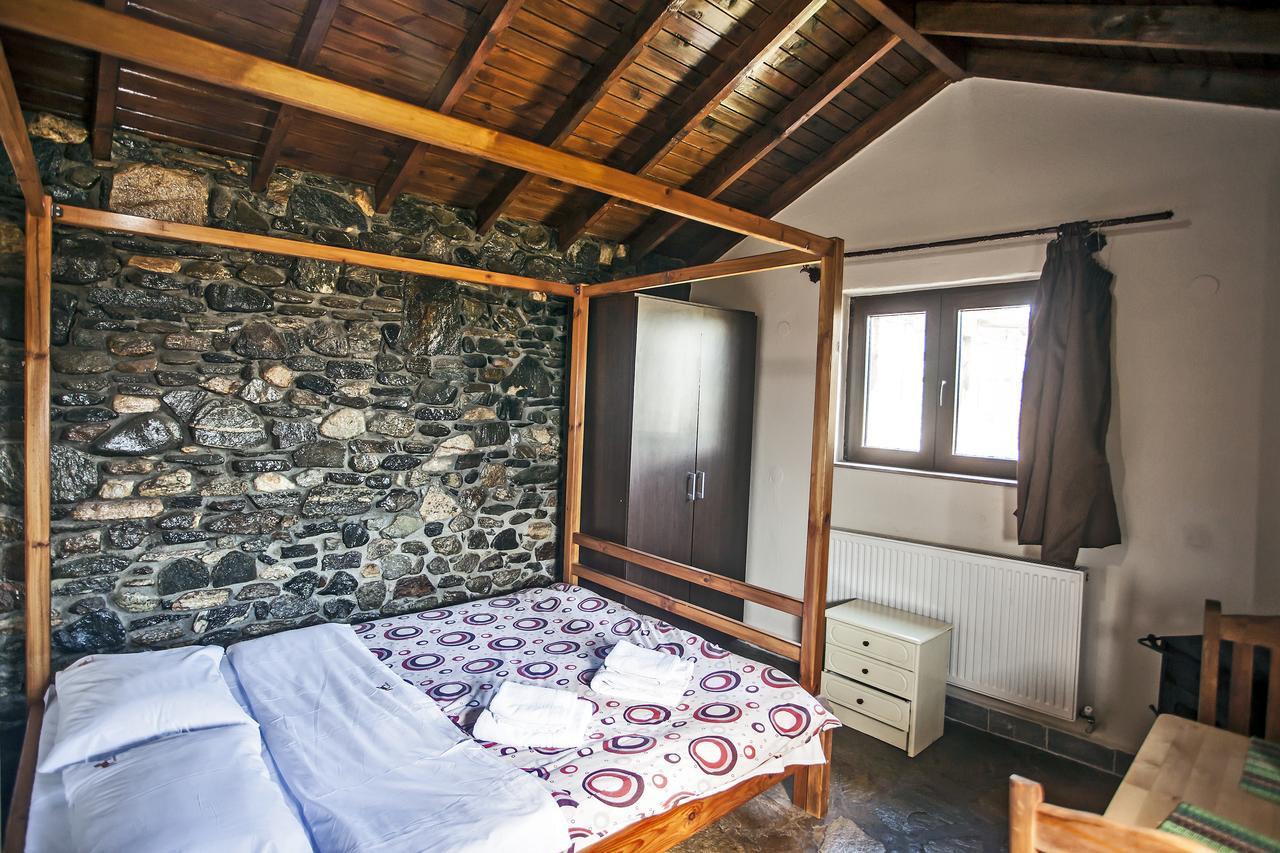 Ihnilatis Bed and Breakfast Kerkíni Eksteriør billede